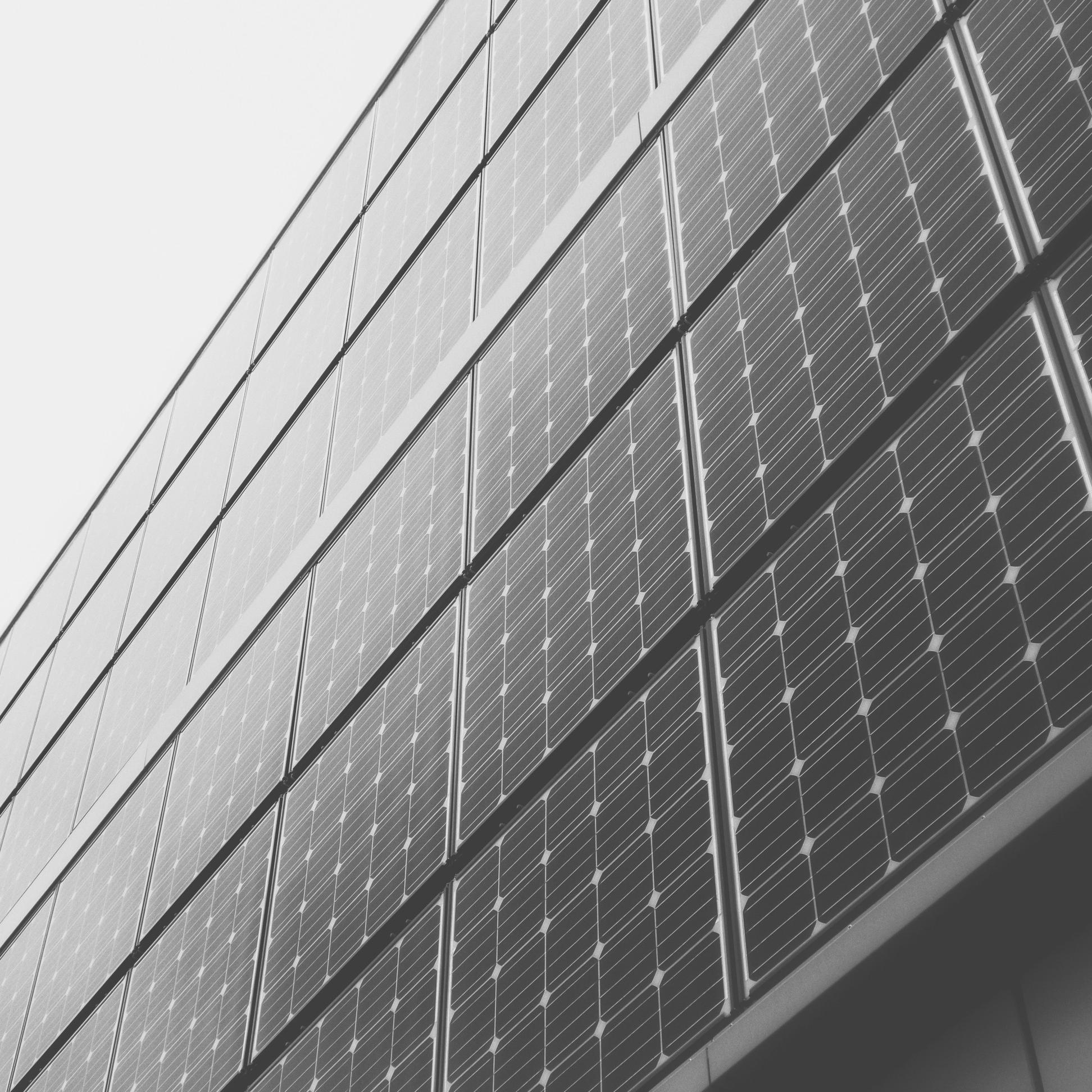 กล่องรวมพลังงานแสงอาทิตย์พร้อมคู่มือสำคัญในการตรวจสอบสตริง